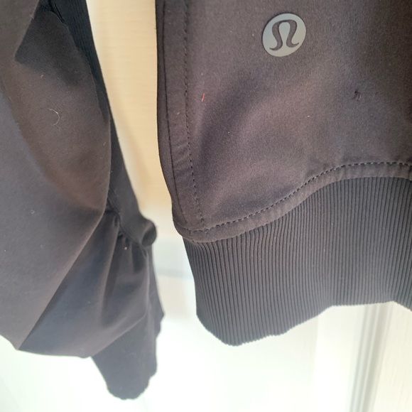 Lululemon Coat - Picture 3 of 8